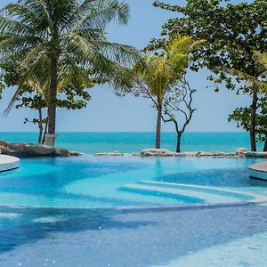 White Sand Samui Resort